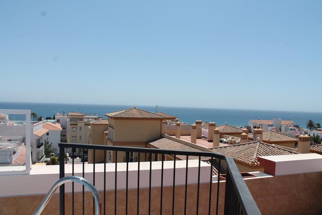 Apartamentos Turísticos Plaza del Olvido Nerja Exterior foto