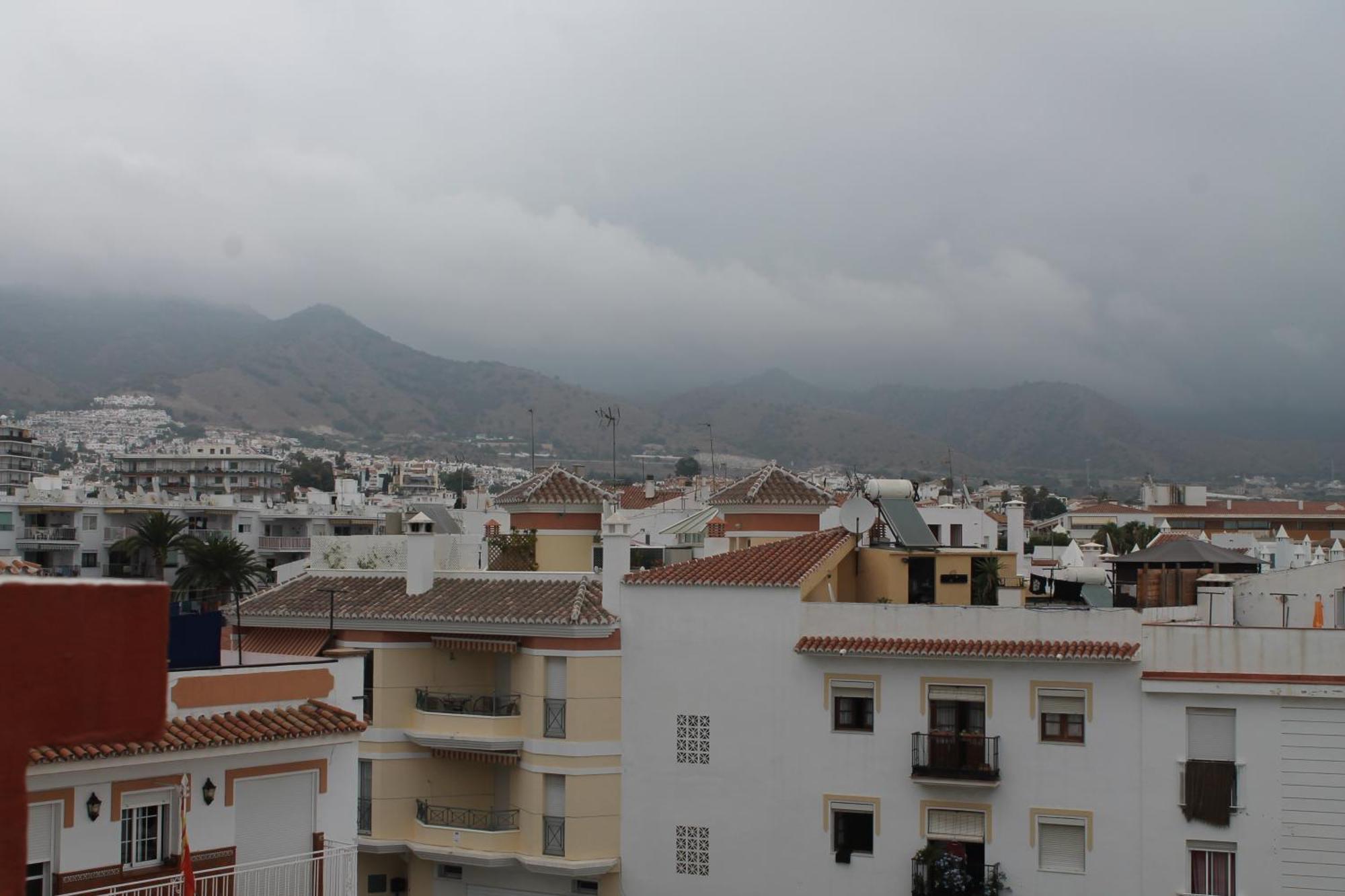 Apartamentos Turísticos Plaza del Olvido Nerja Exterior foto