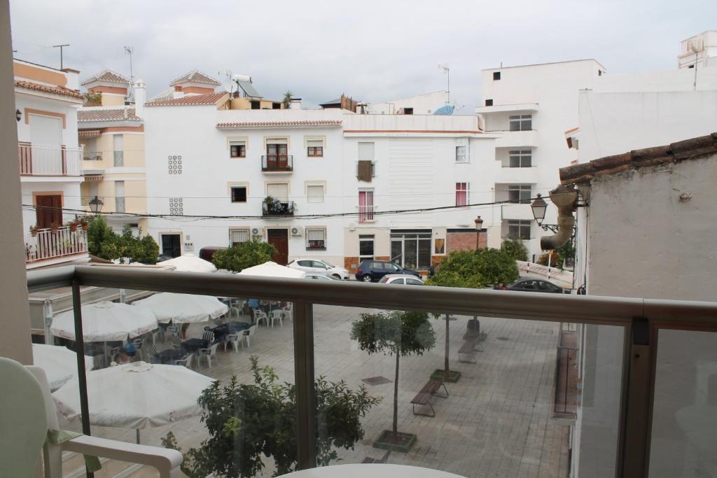 Apartamentos Turísticos Plaza del Olvido Nerja Exterior foto