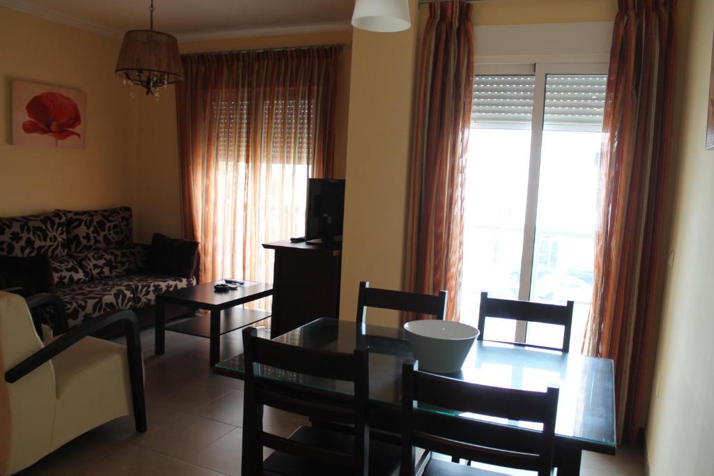 Apartamentos Turísticos Plaza del Olvido Nerja Exterior foto